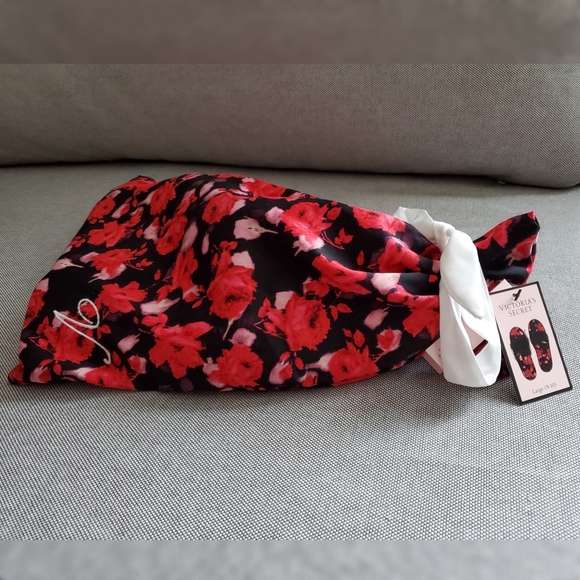 SOLD - VS Satin Slippers Black Rose with Faux Fur (NWT) - Picture 2 of 5